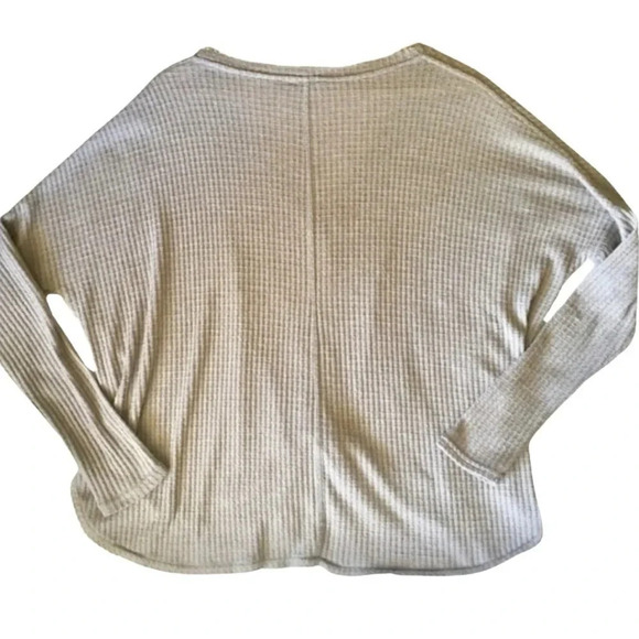 Urban Outfitters Out From Under Jojo Oversized Thermal Top - Picture 5 of 5